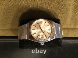 Authentic Mens Rolex Model 17000 Oyster Quartz Datejust Stainless Watch
