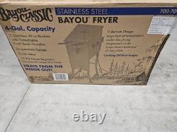 Bayou Classic 700-701 4-Gallon, Stainless Steel Deep Fryer