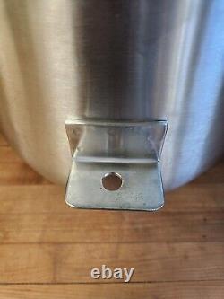 Blakeslee 20 Quart / 20 Qt. Stainless Steel Commercial Mixing Bowl EUC
