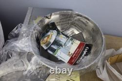 Calphalon Contemporary Stainless Steel Stir It Up 2 Quart Sauce Chef's Pan + Lid