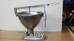 Chicago metallic Stainless Steel Professional Cake Donut Pastry Filler 5 Quart