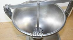 Chicago metallic Stainless Steel Professional Cake Donut Pastry Filler 5 Quart