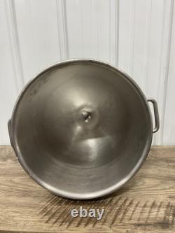 Hobart D-40 Stainless Steel 40 Quart Commercial Mixing Bowl