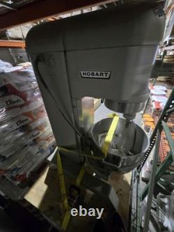 Hobart H 600. 60-quart mixer with stainless steel bowl and attachments