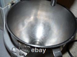 Hobart N50 5 Quart 3 Speed Commercial Bakery Mixer Stainless Steel Bowl Whip