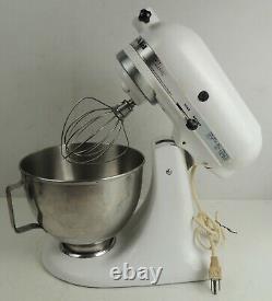 KitchenAid CLASSIC 4.5 Quart Tilt-Head Stand Mixer 300 Watts (K45WSSWH) White