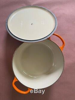 Le Creuset #28 Dutch Oven 7.25 Quart 6.7 Liters With Stainless Steel Knob