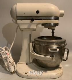 Vintage Hobart-Kitchenaid K5-A 5-Quart 10-Speed Stand Mixer withAccessories