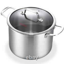 Casserole de 8 quarts en acier inoxydable à trois couches, compatible avec tous les types de cuisinières jusqu'à 600 degrés Fahrenheit.