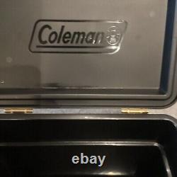 Coleman 1900 Collection Glacière Premium en Acier à Ceinture Isolée en Acier Inoxydable 20 Quart