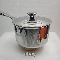 Le Creuset Casserole en acier inoxydable 3 quarts avec couvercle N22006, neuf