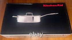 Poêle à sauter basse en acier inoxydable à sept couches KitchenAid Professional de 5,0 quarts avec couvercle