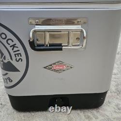 Rare Coors Light Coleman Glacière en Acier Inoxydable de 54 Quart avec Ceinture Lisez