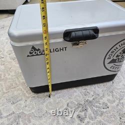Rare Coors Light Coleman Glacière en Acier Inoxydable de 54 Quart avec Ceinture Lisez